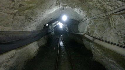 礦井巷道堵漏